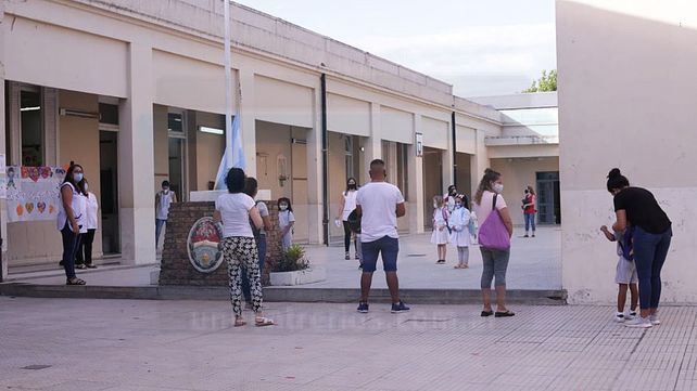 Inicio de las clases presenciales Escuela Ernesto Bavio