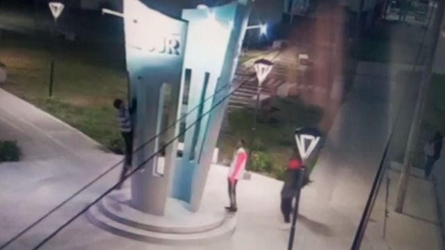 Paraná: vandalizaron una estructura en Parque Lineal Sur