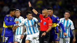 Marcos Rojo ya debutó en Racing, pero este viernes contó que había tenido contactos con Newells.
