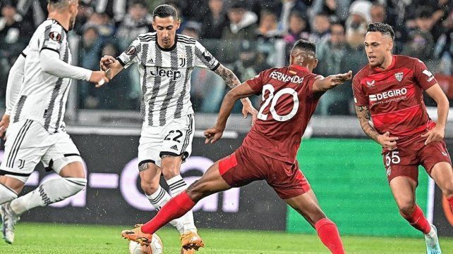 Juventus y Sevilla empataron 1 a 1 en el partido semifinal de ida por la Liga de Europa. Muchos argentinos campeones del mundo en cancha.