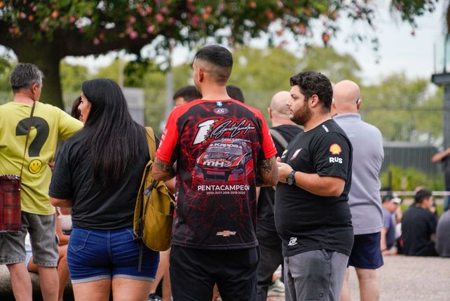 Fans del n&uacute;mero uno hoy que compite en el pa&iacute;s, Agust&iacute;n Canapino.
