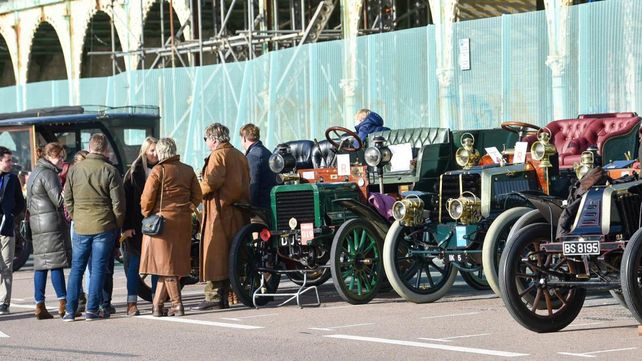La clásica carrera de los autos más antiguos de Londres