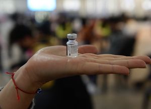 Vacunas bivalentes: se demora unos días el comienzo de la aplicación en Rosario
