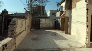 Bº Mariano Comas: se demolió la casa lindante a la que explotó por pérdida de gas&nbsp;
