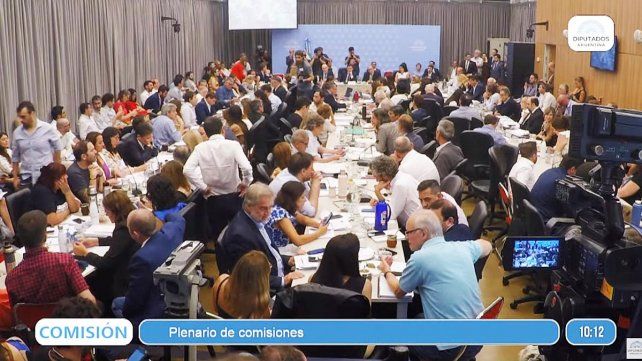 La oposición que negocia con el Gobierno busca reducir las retenciones