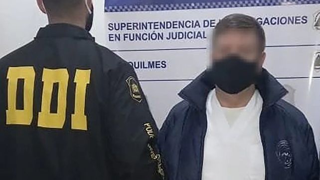 Detuvieron a un falso médico que ejercía como traumatólogo, pediatra y clínico en Quilmes