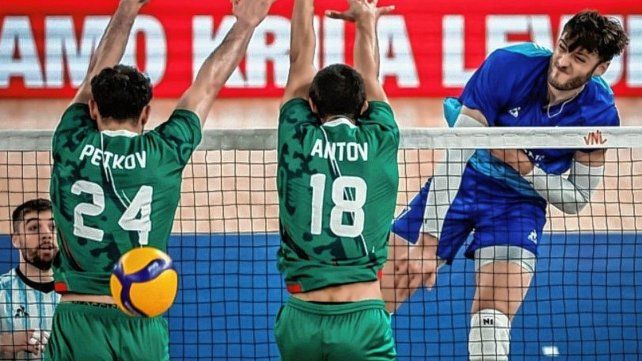 La Selección Argentina de vóley venció con autoridad a Bulgaria en el cierre de la fase de grupos de la VNL.