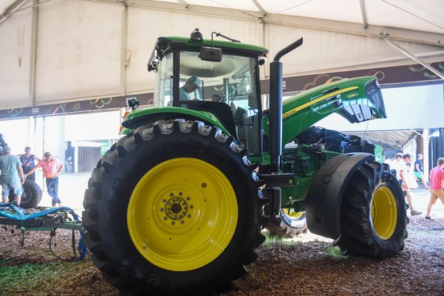 El conflicto salarial de trabajadores de John Deere se profundizó con nuevas medidas.