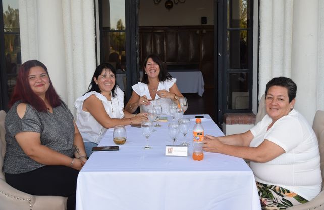 Carolina Martínez, Rita González, Lorena Espeleta y Miriam Lenzciza Carolina Martínez, Rita González, Lorena Espeleta y Miriam Lenzciza