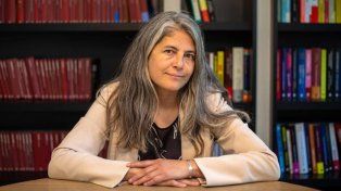 Selva Almada está nominada al premio Rómulo Gallegos.