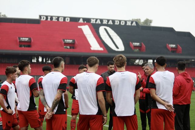 Newells y una igualdad en cero para llegar entre dudas al torneo Clausura