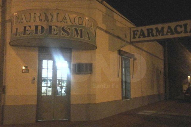 Farmacia Ledesma. Adonde los ladrones cometieron el primer asalto.