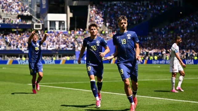 Bosnia y Herzegovina doblegó a Qatar y sueña con ser un mejor tercero para clasificar