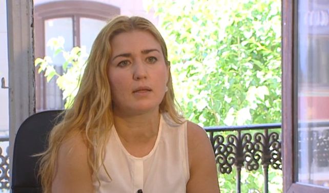 Perdió la custodia de su hijo por mandar a su marido a lavar los platos