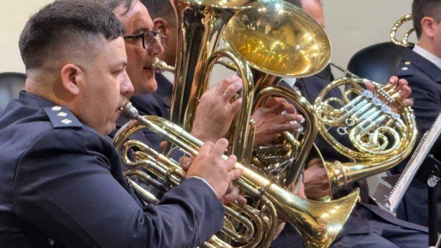 La Banda Sinfónica Policial de Santa Fe convoca a músicos mediante concurso La Banda Sinfónica Policial de Santa Fe convoca a músicos mediante concurso