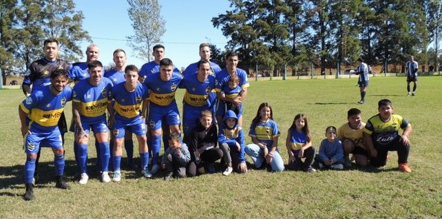 El exdefensor de Newells que se retiró muy joven y hoy trabaja en la función pública