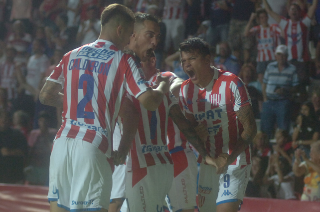 Unión no quiere sorpresas y juega con todo ante Dock Sud