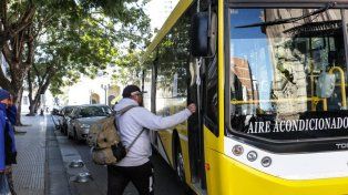 Colectivos. Tras el análisis de costos se determinó el precio del boleto de colectivos para la ciudad de Santa Fe en 1.580 pesos.