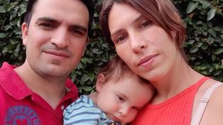 Juntaban dinero para un costoso tratamiento de su bebé y se lo robaron en una entradera