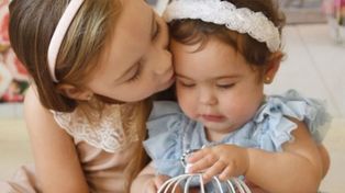 Temporal en Bahía Blanca. Buscan a Delfina y Pilar Hecker, de 1 y 5 años, arrastradas por la corriente.