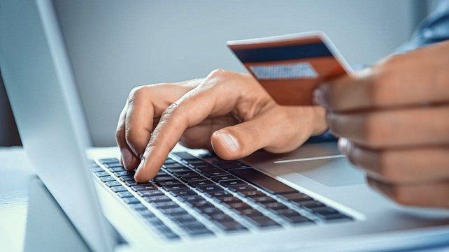 Los cobros indebidos con tarjeta de crédito impulsan la mayoría de los reclamos