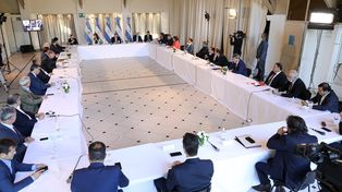 Bordet y 18 gobernadores más apoyaron a Fernández