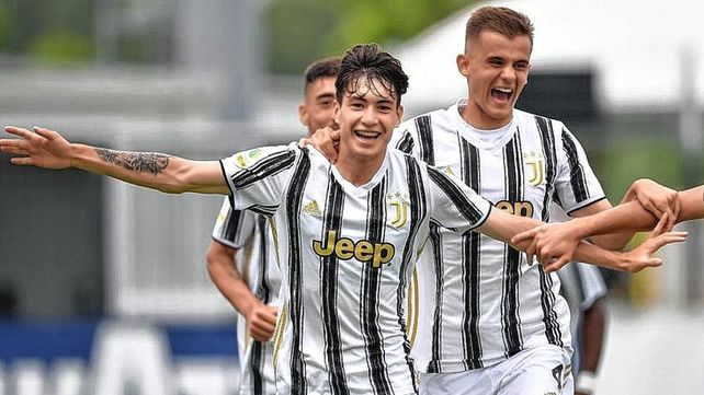 Juventus visitará a Villarreal con la ausencia de Dybala por los octavos de final de la Liga de Campeones.
