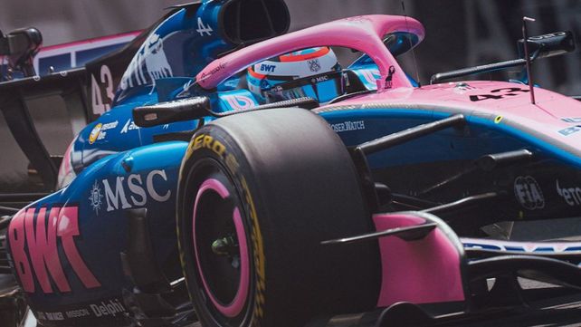 Franco Colapinto y un primer plano del Alpine en Suzuka