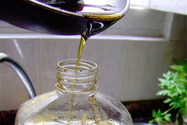 Ojo: el uso de aceite recalentado puede causar gastritis y cáncer