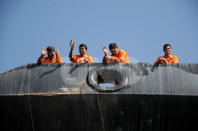 Se fue la barca: el Sampan dejó la ciudad de Santa Fe y está rumbo a Asia