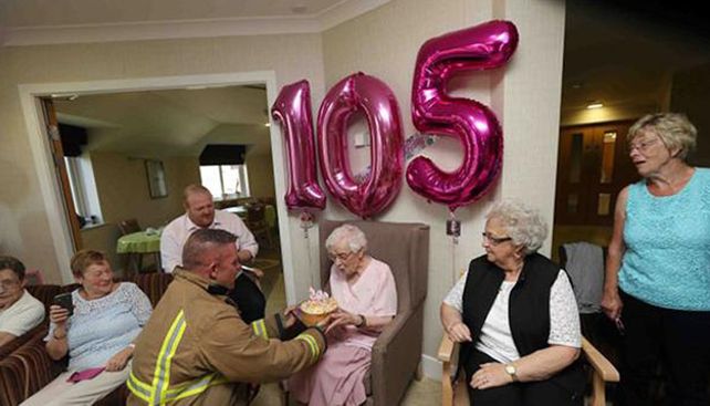 Esta longeva abuelita hizo realidad su fantasía.