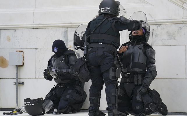 La toma del Capitolio de los EE. UU. en imágenes