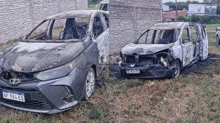 Los automóviles incendiados de manera intencional en barrio Barranquitas
