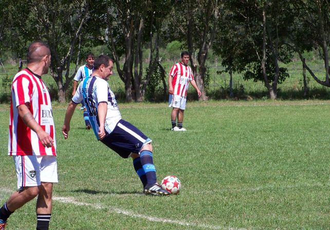 La actividad se desarrolló en las canchas de la Liga de Agrupaciones.