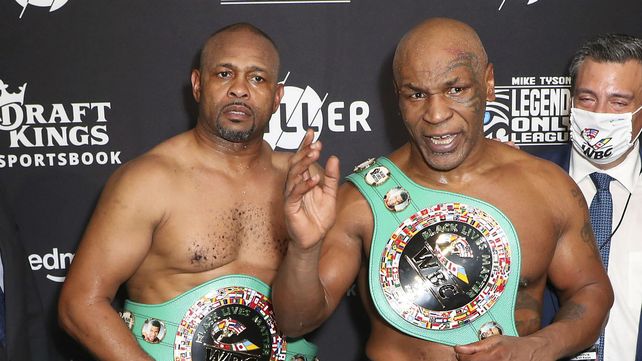 Tyson volvió al ring después de 15 años para una pelea de exhibición