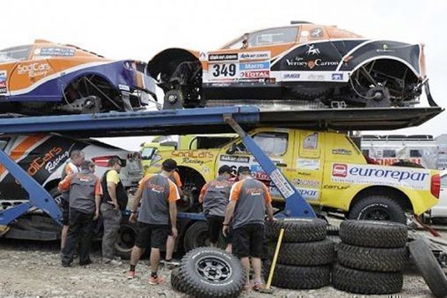 El Dakar 2013 arranca con todas las verificaciones y un gran entusiasmo