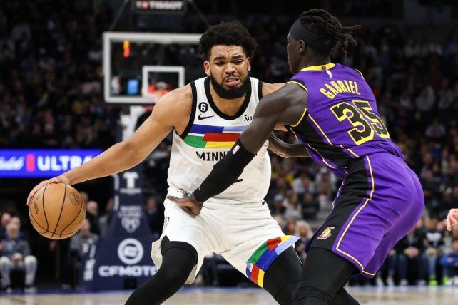 Lakers-Timberwolves y Heat-Hawks inician los Play-in en la NBA