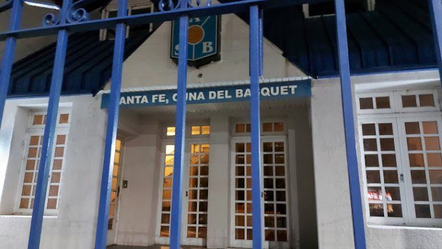 Un video y una denuncia ponen en jaque a la actual comisión directiva de la Asociación Santafesina de Básquet. Un video y una denuncia ponen en jaque a la actual comisión directiva de la Asociación Santafesina de Básquet.