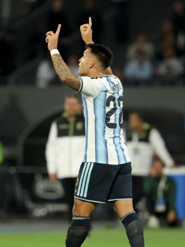 Videos: Lautaro Martínez, Nico Paz y Cuti Romero le dan la victoria a la Selección argentina