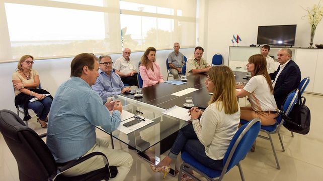 El gobernador se reunió con representantes de clínicas y sanatorios.&nbsp;