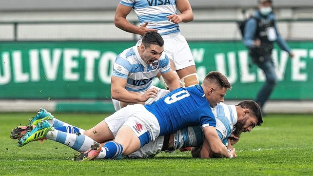 Los Pumas dejaron atrás su serie negativa con una gran goleada frente a Italia.