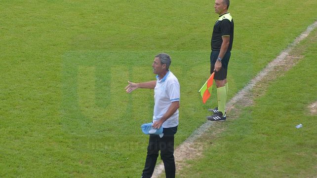 El Mondonguero fue goleado y perdió la cima del Federal B