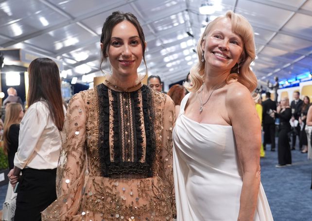 Gia Coppola y Pamela Anderson.