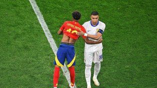Dos gigantes cara a cara: España y Francia definen al segundo finalista.