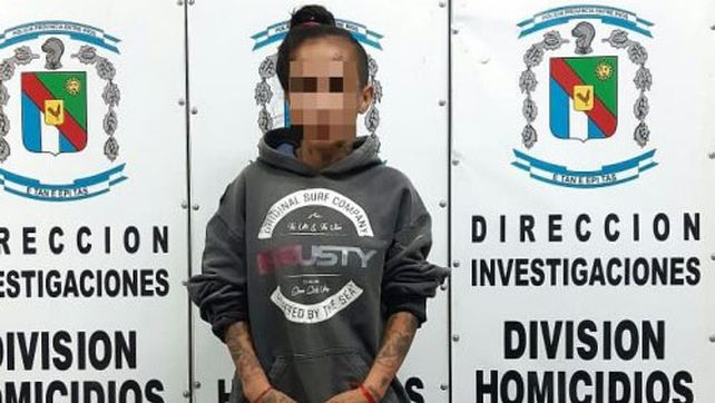 Una mujer pelea por su vida tras ser baleada por la cuñada