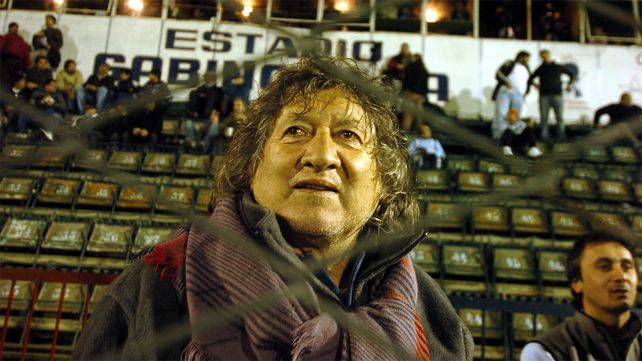 Tomás Trinche Carlovich tenia 74 años. Está entre las leyendas del fútbol argentino
