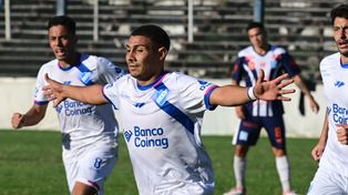Final Feliz. Juan Cruz Vega se transformó en el nuevo jugador de los gauchos de Boedo, tras llegar acuerdo entre las instituciones.&nbsp;