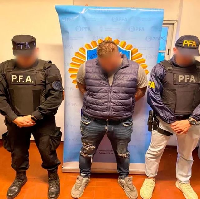 Uno de los policías bonaerenses acusados por mexicaneadores de transas y por vender protección a narcos.