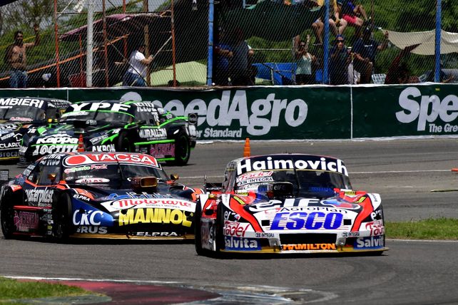 Werner domina sobre Mangoni en el inicio de la carrera en Rafaela.