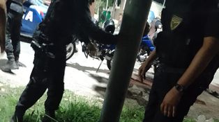 Ladrón rescatado de la alcantarillo donde buscó refugio.&nbsp;